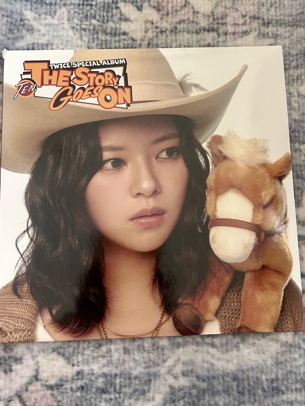 TWICE The Story Goes on Album Jeong Yeon w/Posters and Cards NEW